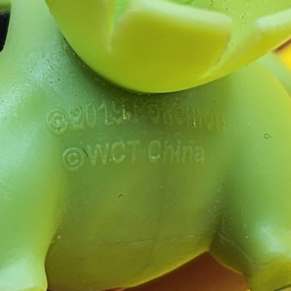 Pokemon Mixed Lot Larvitar Battle Figure & Pikachu - Picture 6 of 8